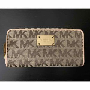 Michael Kors Continental Jet Set Wallet